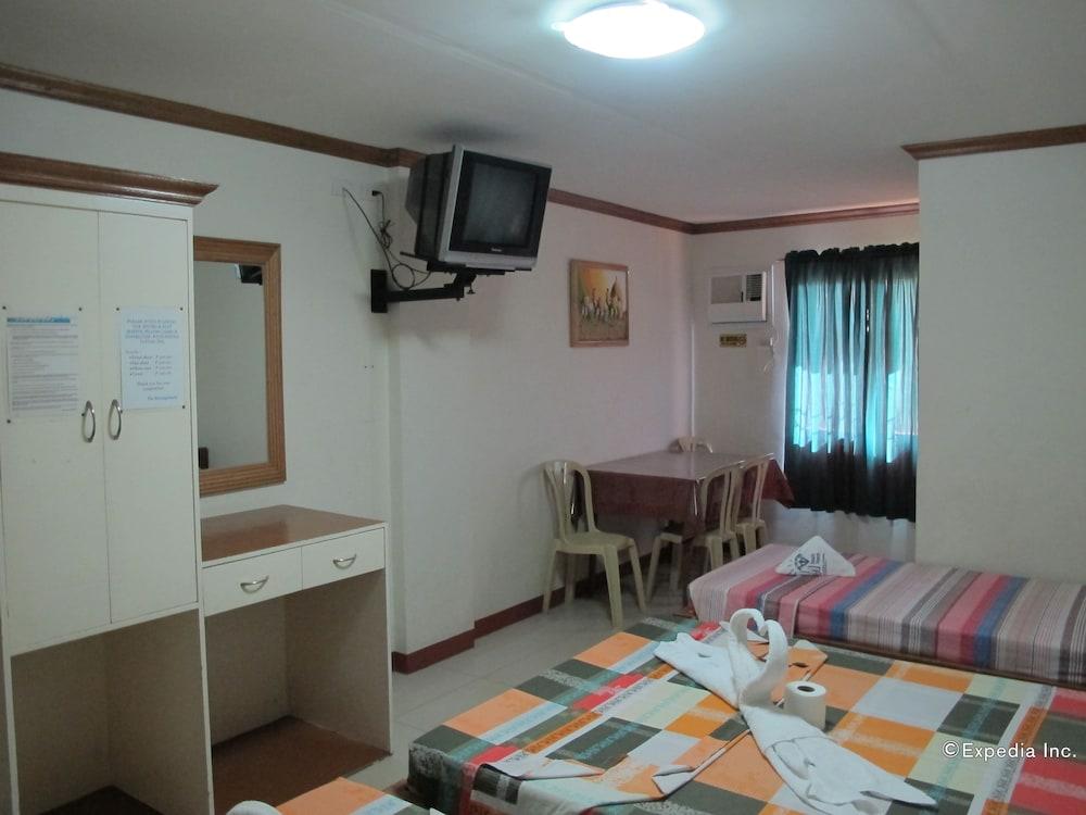 Sea Jewel Beach Resort Puerto Galera Exterior foto