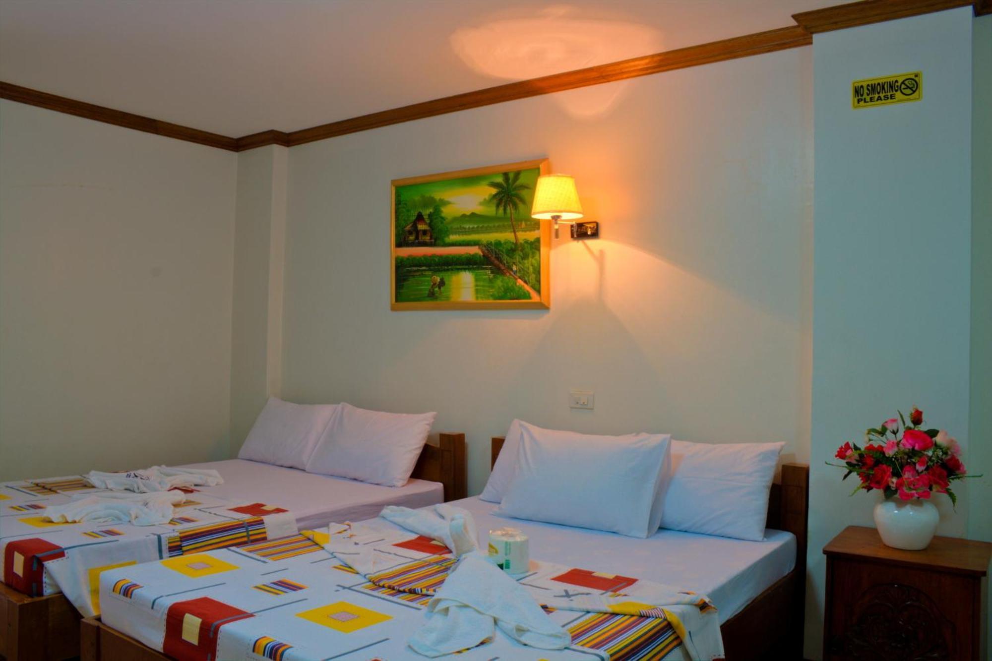 Sea Jewel Beach Resort Puerto Galera Exterior foto