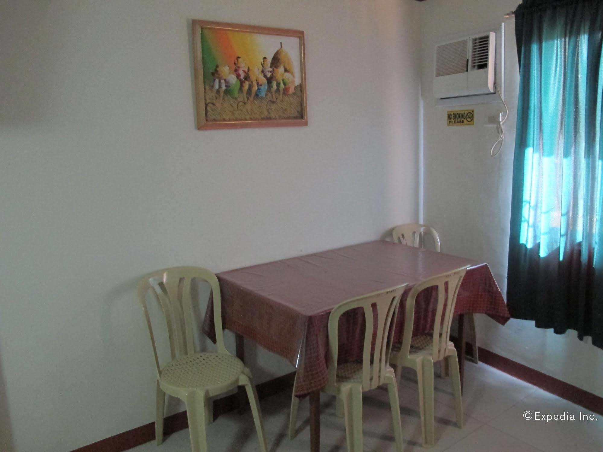 Sea Jewel Beach Resort Puerto Galera Exterior foto